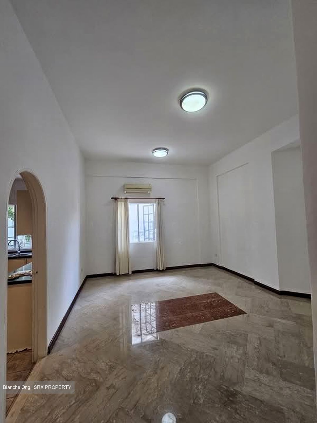 Amber Road (D15), Terrace #560779081